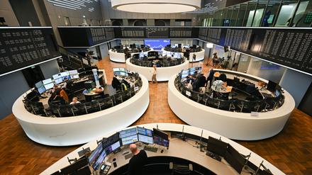 Der Dax sackt um zehn Prozent ab. (Archivbild)