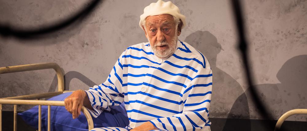 Dieter Hallervorden gab in seinem Sketch vor, wegen seines Sprachgebrauchs im Knast zu sitzen.