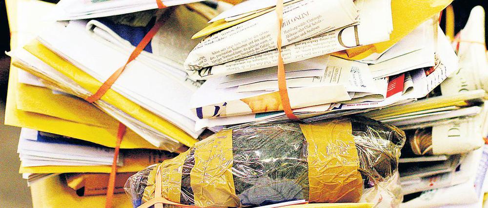 In Potsdam wurden rund 300 Briefe nicht zugestellt, sondern im Müll entsorgt. (Symbolbild)