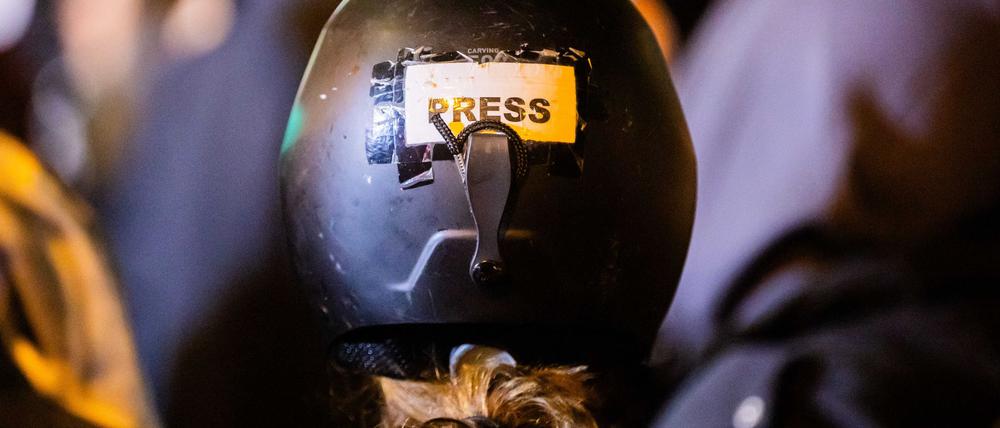 Der Job für Pressevertreter kann auch gefährlich werden. (Archivbild)