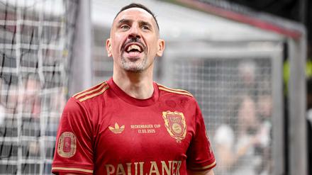 Der frühere Bayern-Star Franck Ribéry macht ab Herbst den Elite-Trainerschein in Italien.