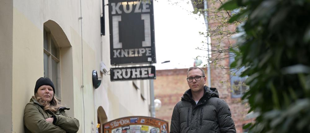 Laura Schleusener und Florian Rumprecht vom Trägerverein des studentischen Kulturzentrums hoffen auf ein positives Urteil des Arbeitsgerichtes.