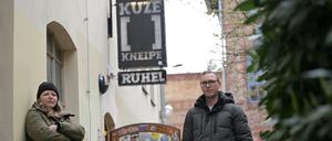 Laura Schleusener und Florian Rumprecht vom Trägerverein des studentischen Kulturzentrums hoffen auf ein positives Urteil des Arbeitsgerichtes.