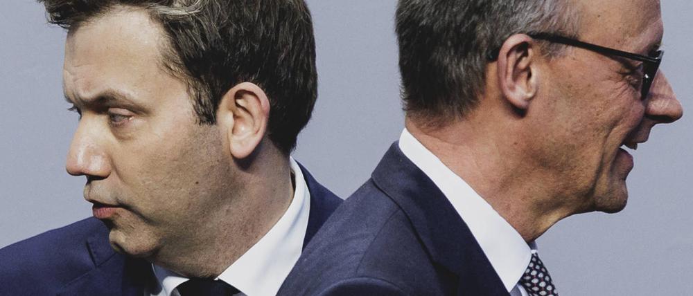 Lars Klingbeil, SPD-Parteivorsitzender und neuer Fraktionsvorsitzender der SPD-Bundestagsfraktion, und Friedrich Merz, CDU-Parteivorsitzender, aufgenommen im Rahmen einer Pressekonferenz nach erfolgreichen Koalitionsverhandlungen zwischen SPD und CDU/CSU in Berlin.