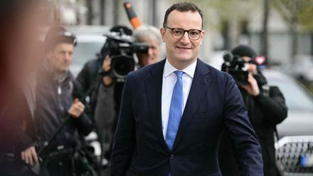 Jens Spahn hat eine Debatte um den Umgang mit der AfD entfacht - jetzt rudert er etwas zurück.