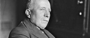 Der deutsche Jurist, Politiker und Wissenschaftsorganisator Friedrich Schmidt-Ott 1930. Bis heute wird er von Organisationen und Stiftungen meist unkritisch gewürdigt. 