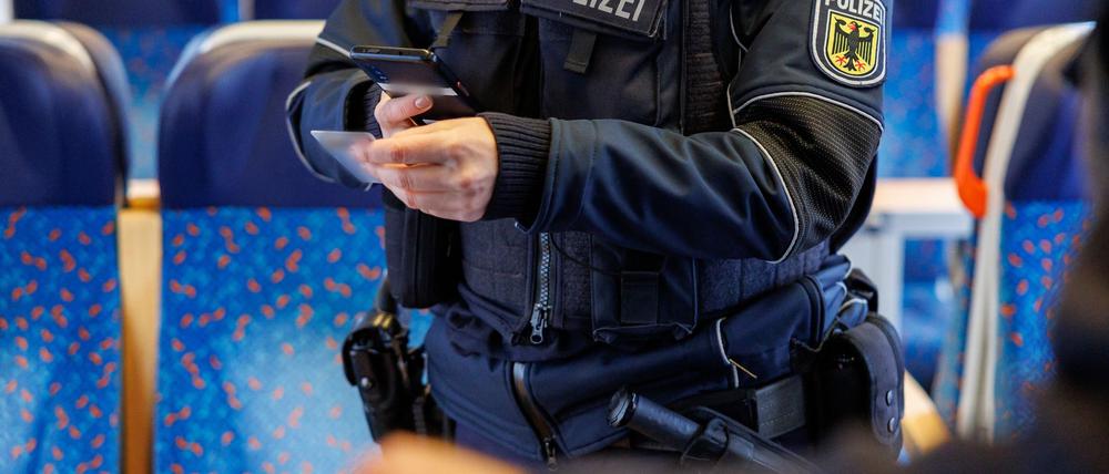 An der Grenze zu Tschechien gibt es stationäre Kontrollen seit Oktober 2023. (Archivfoto)