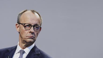 Ernste Lage, ernster Blick: CDU-Chef Friedrich Merz weiß, dass er seine Partei noch von der künftigen schwarz-roten Zusammenarbeit überzeugen muss.