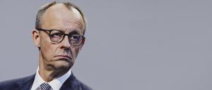 Ernste Lage, ernster Blick: CDU-Chef Friedrich Merz weiß, dass er seine Partei noch von der künftigen schwarz-roten Zusammenarbeit überzeugen muss.