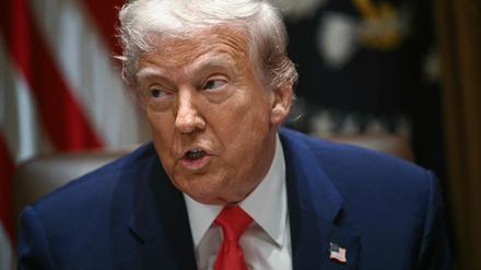 Hat vergangene Woche ein Börsenbeben ausgelöst: US-Präsident Donald Trump (78).