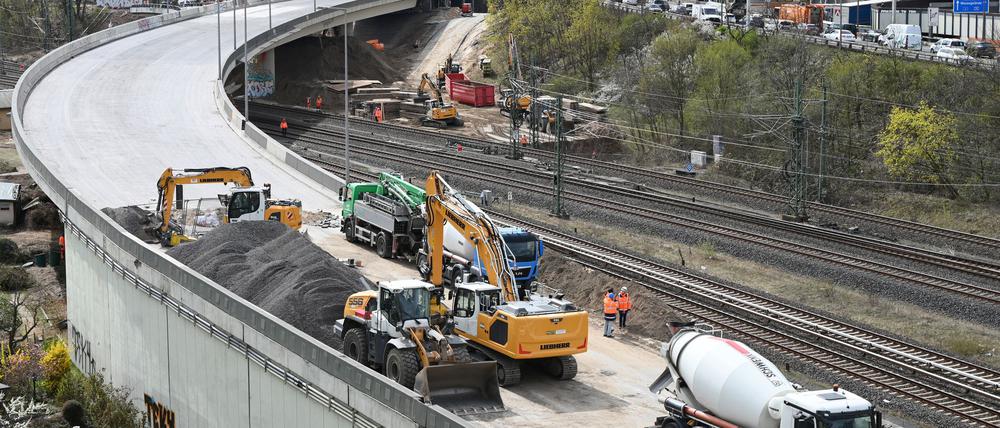 Die Vorbereitungen für den Abriss laufen bereits (Archivbild).
