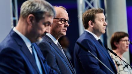Nachdem sich CDU/CSU und SPD am Mittwoch auf einen Koalitionsvertrag geeinigt haben, sind die Erwartungen hinsichtlich der Leistungen der zukünftigen Bundesregierung eher zwiespältig.