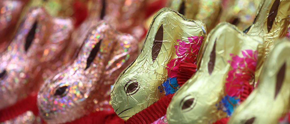 Viele der in Deutschland produzierten Schoko-Osterhasen werden im Supermarkt verkauft, ein großer Teil wird jedoch auch ins Ausland exportiert.