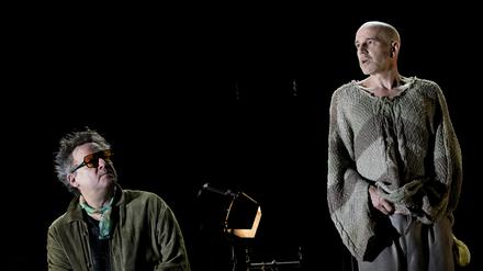 Was machen wir hier? Matthias Brandt als Estragon und Paul Herwig als Wladimir in „Warten auf Godot“ 