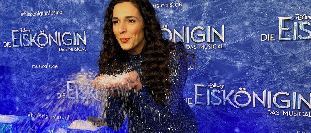 Sally Özcan war früher schüchtern, berichtet sie in einem Interview.