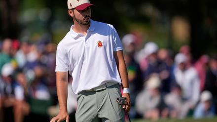 Der Spanier José Luis Ballester fiel beim Golf-Masters auf ungewöhnliche Weise auf.