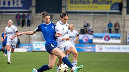 Mia Schmid (links) steht mit Turbine Potsdam vor dem Absturz in die Zweite Liga.