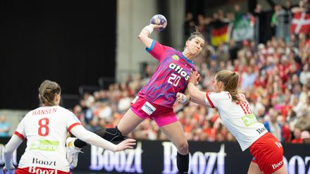 Die deutschen Handballerinnen haben das zweite Länderspiel gegen Dänemark gewonnen.