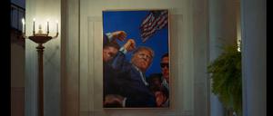 Im Weißen Haus hängt ein neues Bild von Trump.