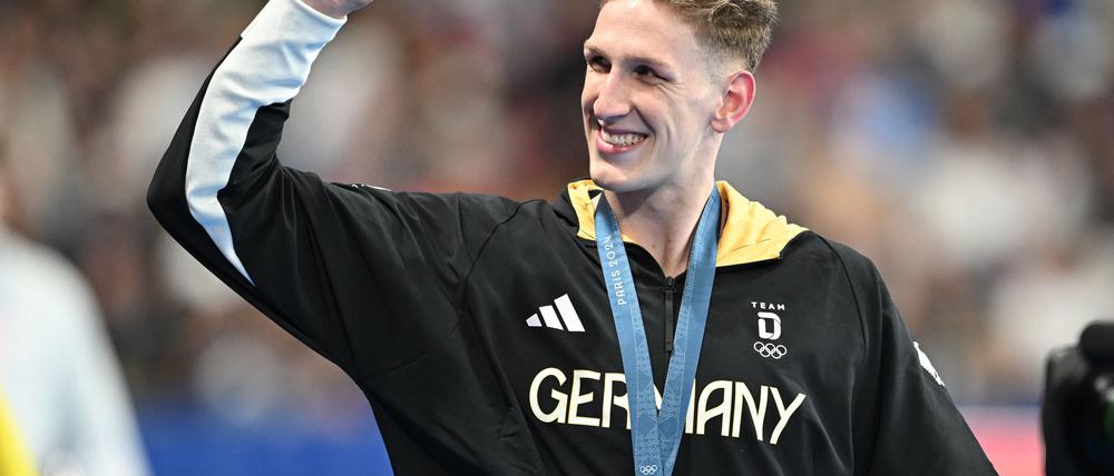 Gold bei Olympia, nun ein Weltrekord: Lukas Märtens glänzt auch 2025.