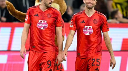 Harry Kane (l) und Thomas Müller - glückt die Wende in Mailand?