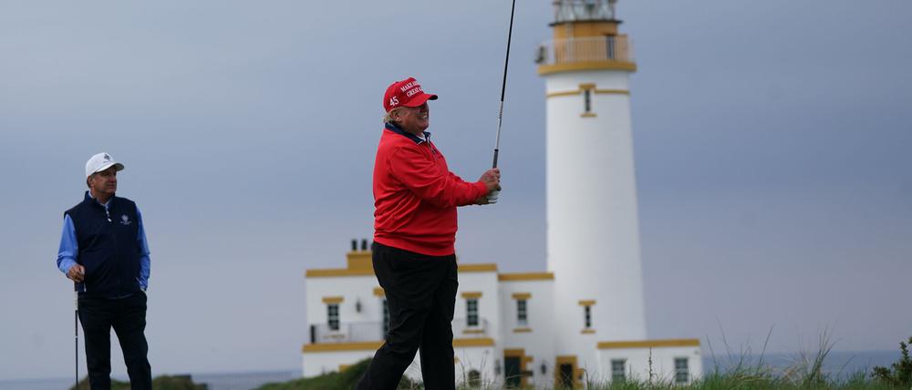 Der US-Präsident golft gerne und oft. (Archivbild)