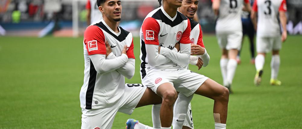 Jubel nach dem 1:0: Das Offensivtrio Chaibi, Bahoya und Ekitiké.