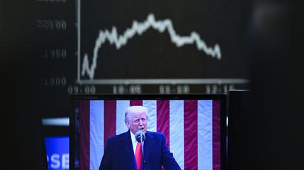 Donald Trumps Geo- und Wirtschaftspolitik stellt ein enormes Risiko für Anlegerinnen und Anleger dar. 