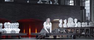 Szene aus Bellinis „Norma“ an der Berliner Staatsoper mit Rachel Willis-Sørensen.