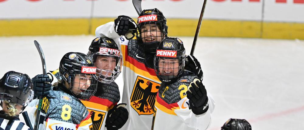 Mit dem Sieg gegen Ungarn erreichte das deutsche Eishockey-Team das WM-Viertelfinale.