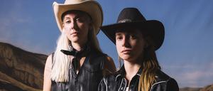 Torres und Julien Baker „Send A Prayer My Way“