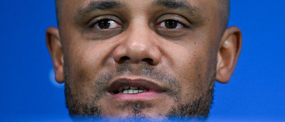 Vincent Kompany bei der Pressekonferenz in Mailand.
