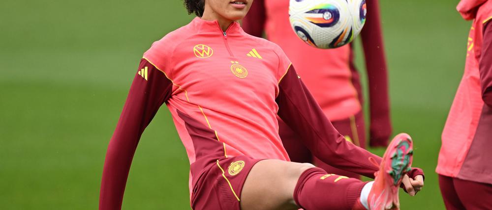 Spielt nächste Saison in Wolfsburg: Cora Zicai