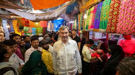 Bayerns Ministerpräsident musste seine Indien-Reise wegen der Beschwerden vorzeitig abbrechen. (Archivbild)
