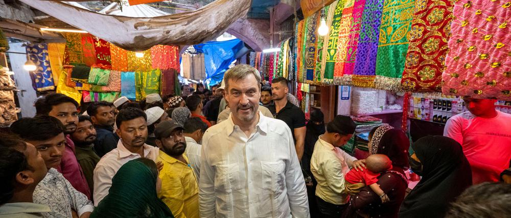 Bayerns Ministerpräsident musste seine Indien-Reise wegen der Beschwerden vorzeitig abbrechen. (Archivbild)