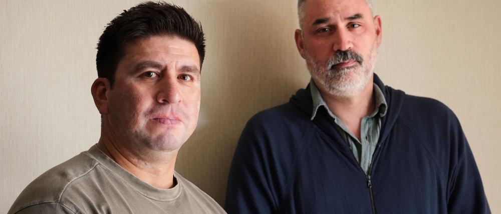 Ray Mendoza (l) und Alex Garland, Co-Autoren und Co-Regisseure des Films „Warfare“.