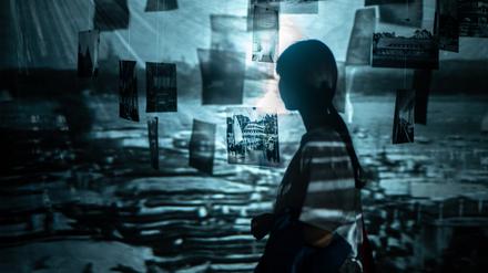 Lucas Wolframs Mixed-Media-Installation "Der Wahn vom Aus:Flug". Credits: Erik Braun