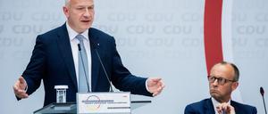 CDU-Chef Friedrich Merz und der Berliner Parteivorsitzende Kai Wegner sind nicht immer einer Meinung. (Archivbild)