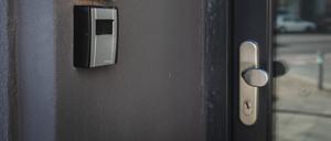 Die Zahl der Ferienwohnungen in Berlin ist unbekannt. Kritiker gehen davon aus, dass die meisten nicht registriert seien. (Archivfoto)