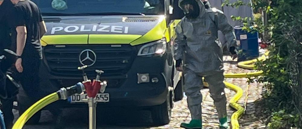 In Sachsen haben die Ermittler die Durchsuchung in einem Einfamilienhaus wegen des hochgiftigen biologischen Kampfstoffs Rizin im Besitz eines 16-Jährigen für beendet erklärt. 