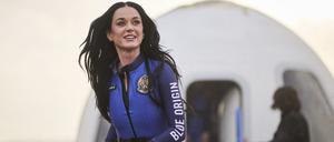 Besondere Amazon-Lieferung: Katy Perry flog mit einer Frauentruppe an den Rand des Weltalls.