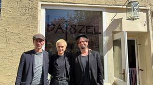 Die drei Betreiber:innen der Kulturschänke Bajszel in Neukölln
