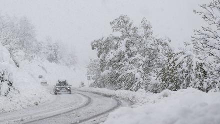 Nach dem starken Schneefall normalisiert sich die Lage in der Schweiz