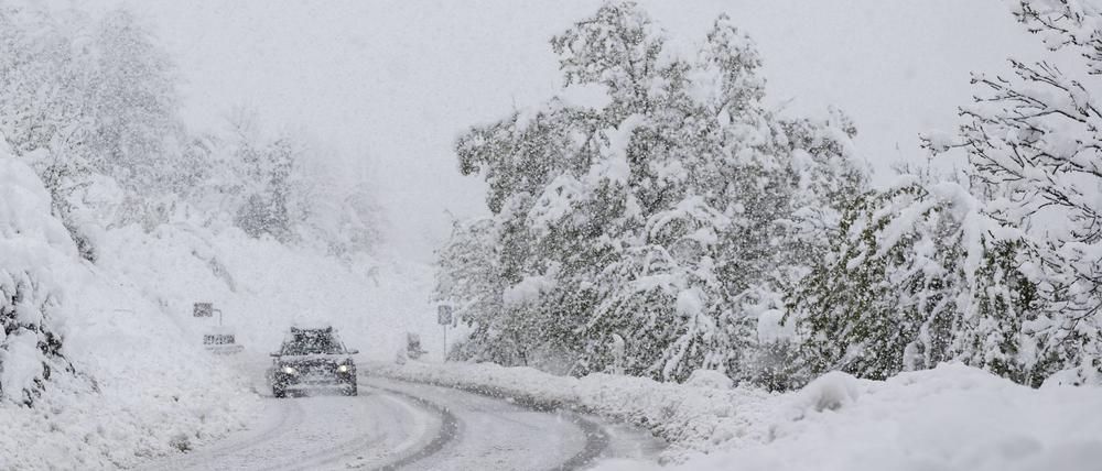 Nach dem starken Schneefall normalisiert sich die Lage in der Schweiz