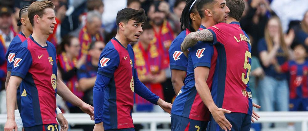 Der FC Barcelona feiert einen ganz wichtigen Sieg.