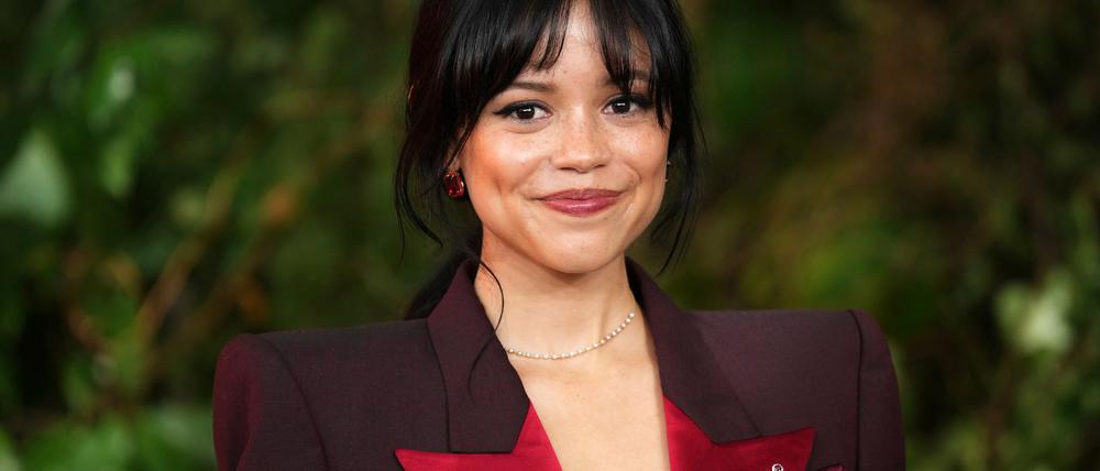 Jenna Ortega stimmt mit Co-Star The Weeknd auf einen neuen Film ein. (Archivbild) 
