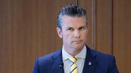 Pete Hegseth sieht sich neuen Vorwürfen ausgesetzt. (Archivbild)