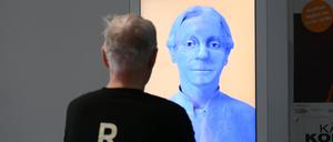 Ein Avatar erzählt von der Kunst Käthe Kolwitz’, so lange die Räume umgebaut werden.