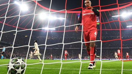 Spielt Jonathan Tah bald regelmäßig in der Münchner Arena? Experte Matthäus ist jedenfalls für einen Wechsel zum FC Bayern.