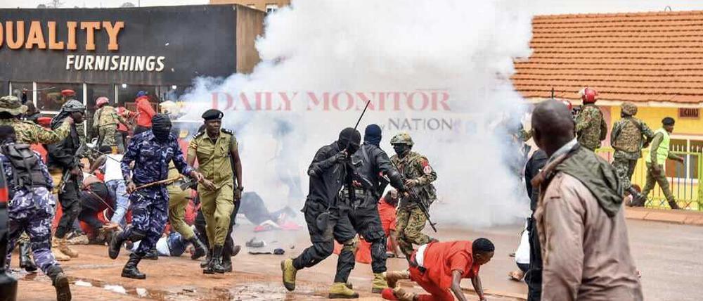Szene Polizeigewalt in Uganda